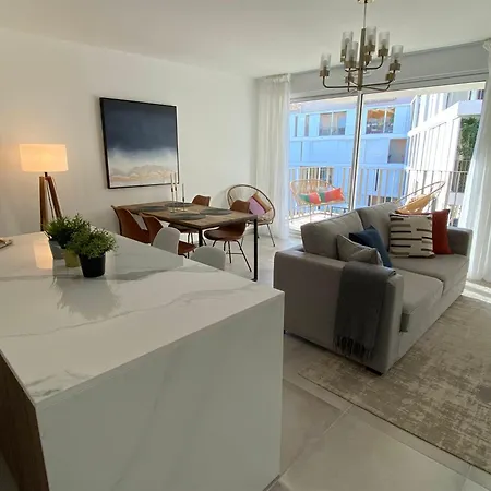Apartment Fabulous Two-bedroom With Parking