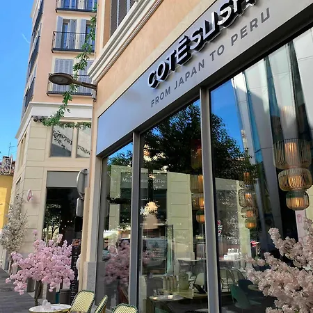 Fabulous Two-bedroom With Parking Daire Antibes