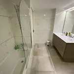 Apartment Fabulous Two-bedroom With Parking