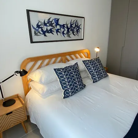 公寓 Fabulous Two-bedroom With Parking