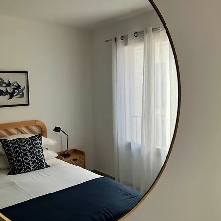 Fabulous Two-bedroom With Parking Апартаменти