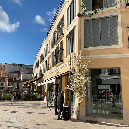 公寓 Fabulous Two-bedroom With Parking