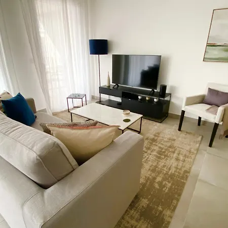 Fabulous Two-bedroom With Parking *