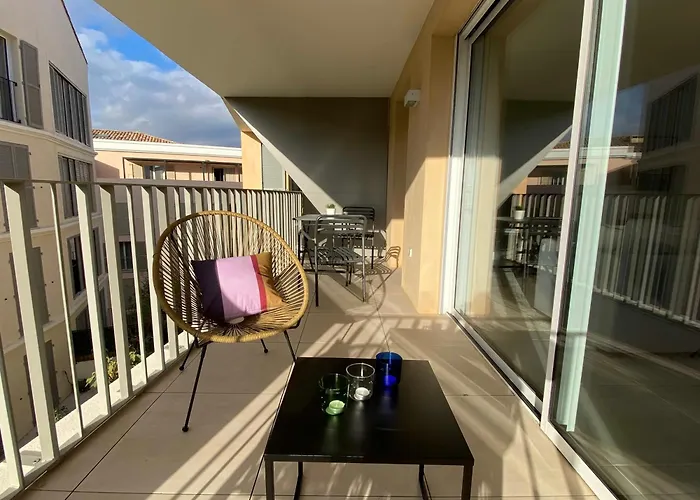 Fabulous Two-bedroom With Parking