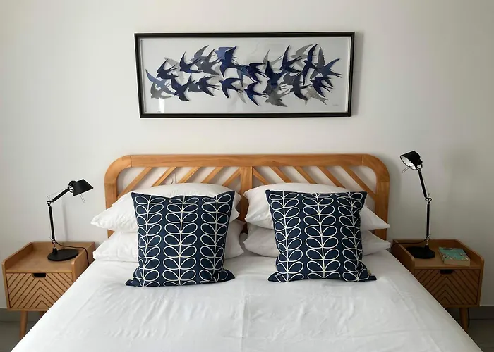 Fabulous Two-bedroom With Parking *