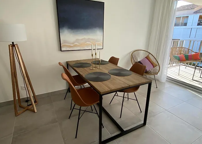 Apartment Fabulous Two-bedroom With Parking *