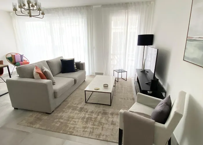 Fabulous Two-bedroom With Parking *