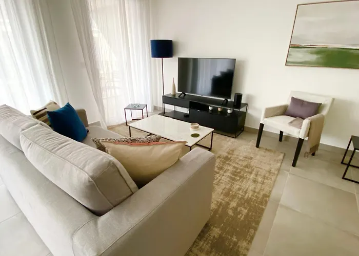 Fabulous Two-bedroom With Parking *